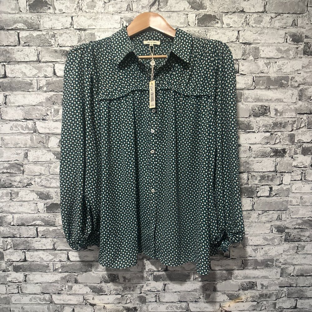 EUC Max Studio Geometric Button Down Shirt Women's Size XL (With Tags)